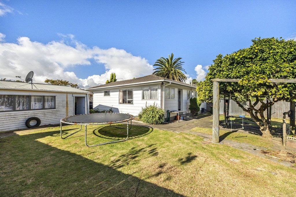 22 Hoturoa Place, Manurewa, Auckland - Carousel 1