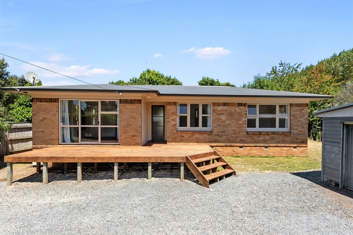 27 Olwyn Terrace, Dinsdale, Hamilton - Carousel 1