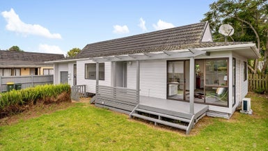 3/6 Mimosa Place, Half Moon Bay, Auckland - Carousel 1