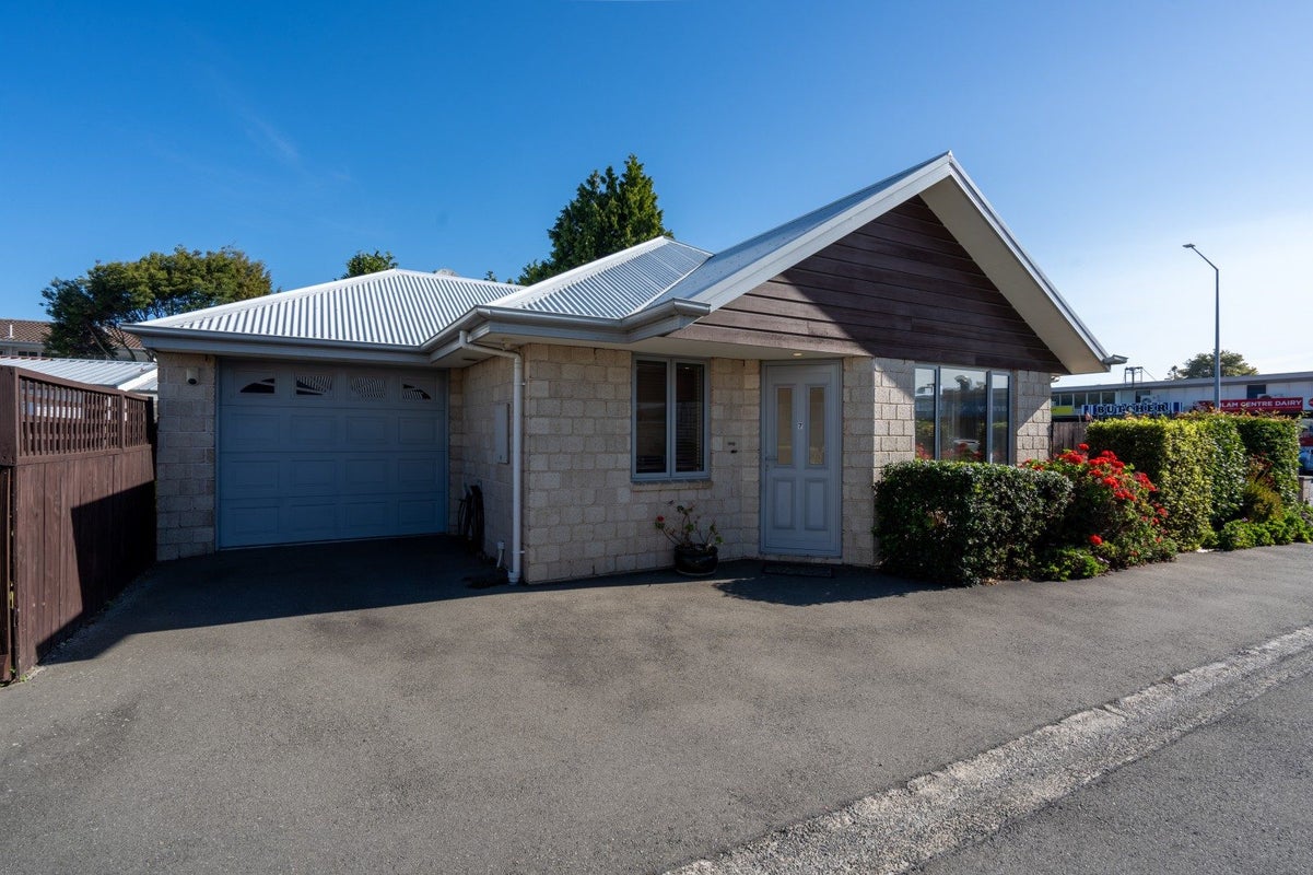 7/194 Waimairi Road, Ilam, Christchurch - Carousel 1