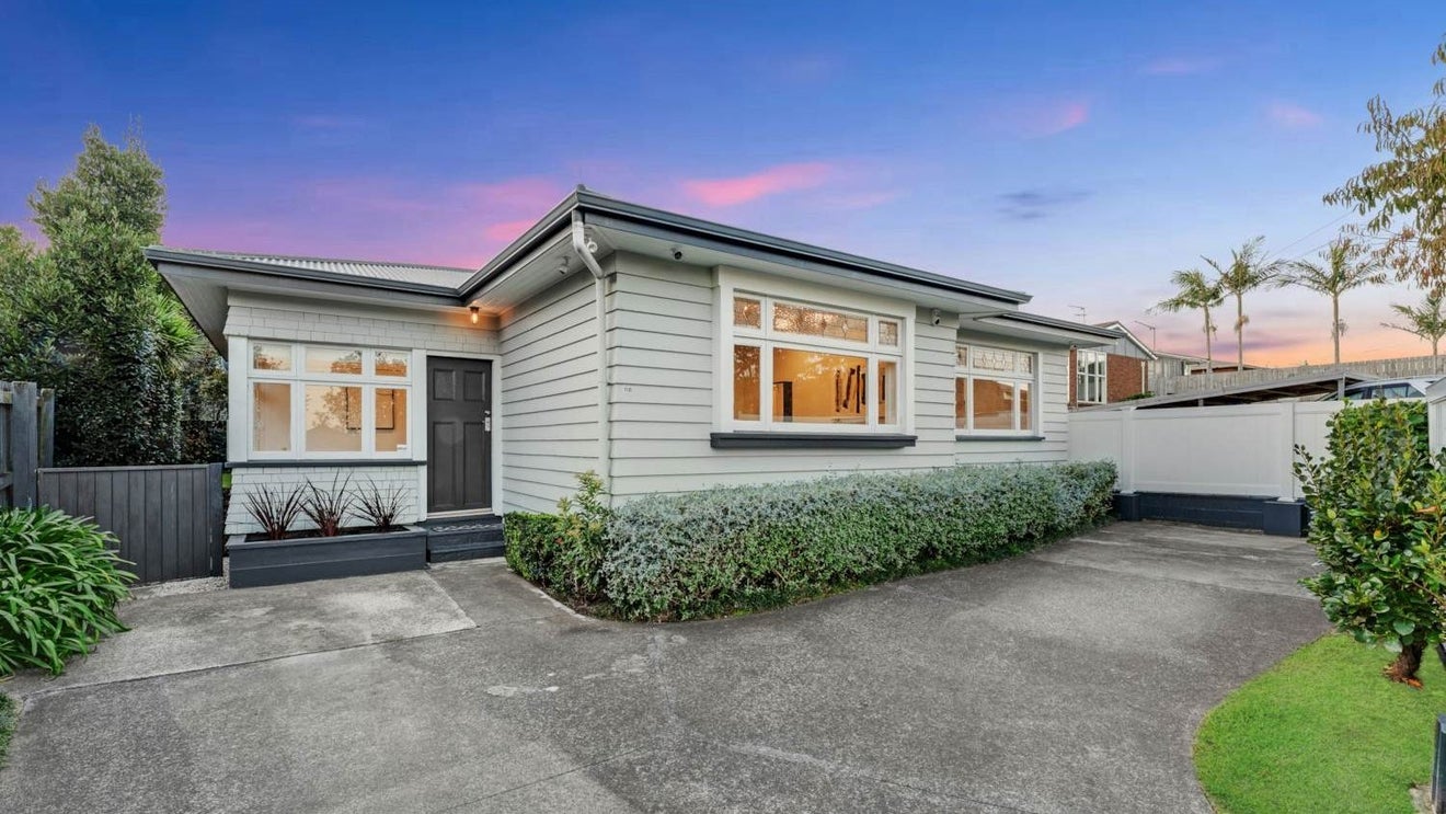 19B Price Crescent, Mount Wellington, Auckland - Carousel 1