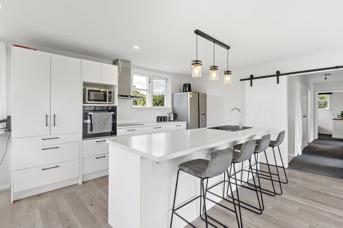 28 Churchill Avenue, Lansdowne, Masterton - Carousel 2