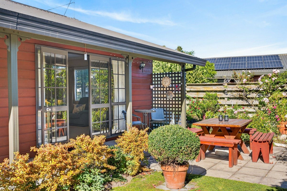 601 Beech Road, Akina, Hastings - Carousel 2