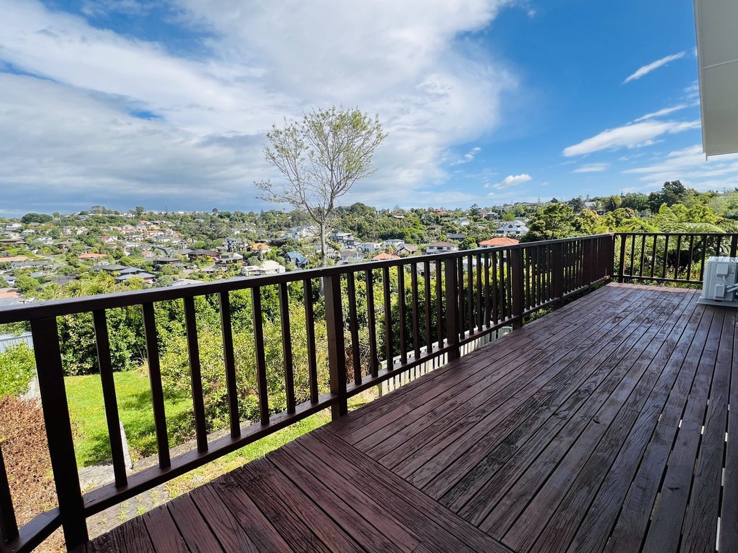 70 Arran Road, Browns Bay, Auckland - Carousel 2
