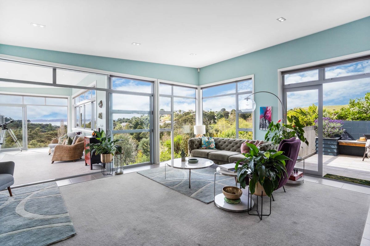 44 Rewa Road, Maraetai, Auckland - Carousel 1