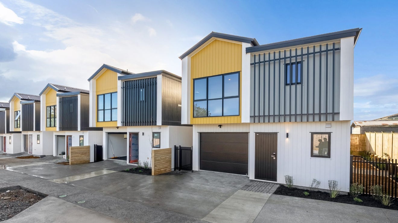 9/31 Goodwin Drive, Rosehill, Papakura - Carousel 1