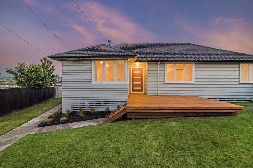 10A Somerset Grove, Parkvale, Tauranga - Carousel 1