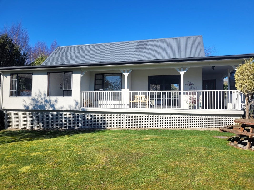 20 Bridge Street, Temuka - Carousel 1