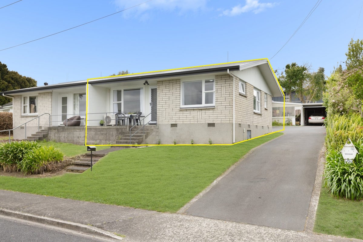 1/27 Paine Street, Judea, Tauranga - Carousel 2