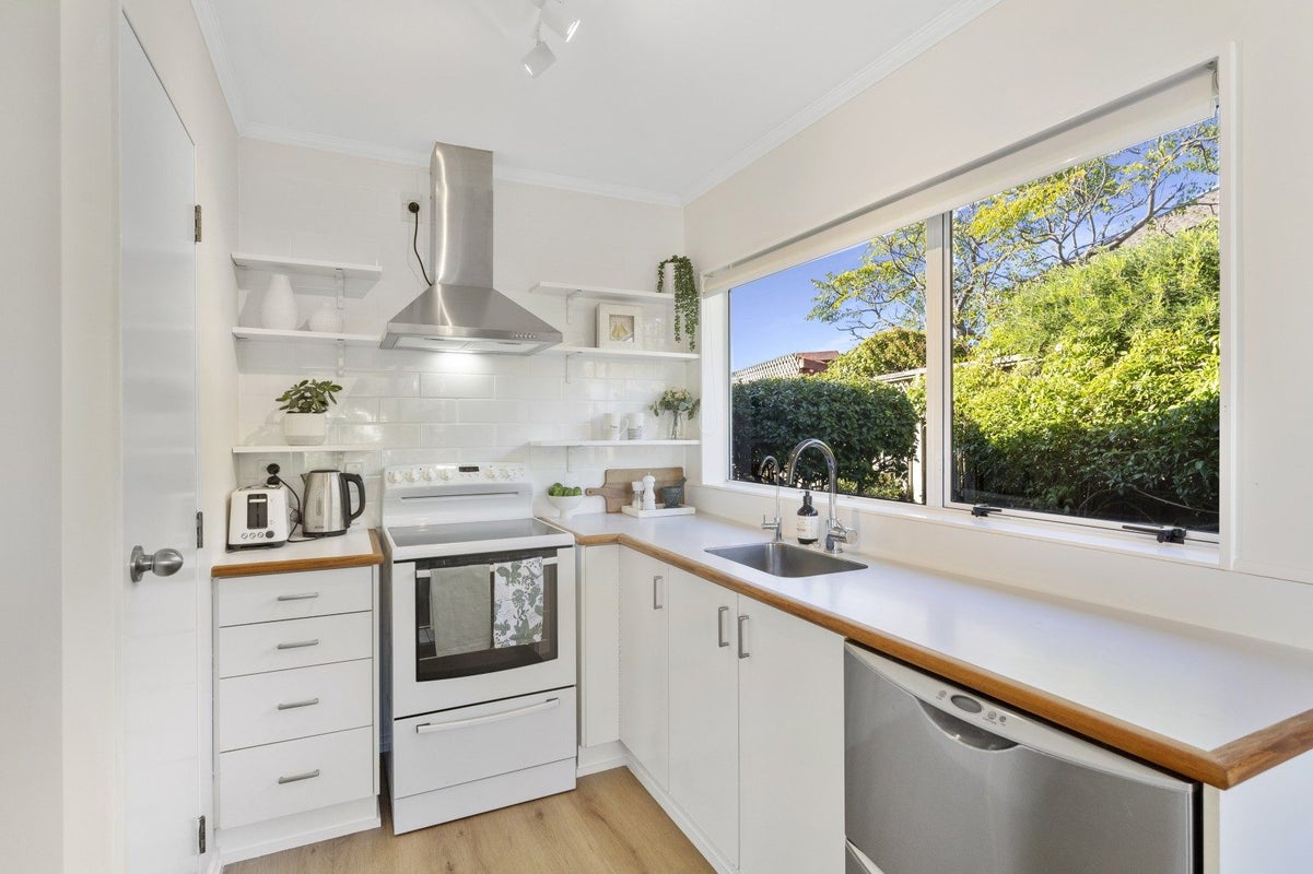 2A Trinity Place, Paraparaumu Beach, Paraparaumu - Carousel 2