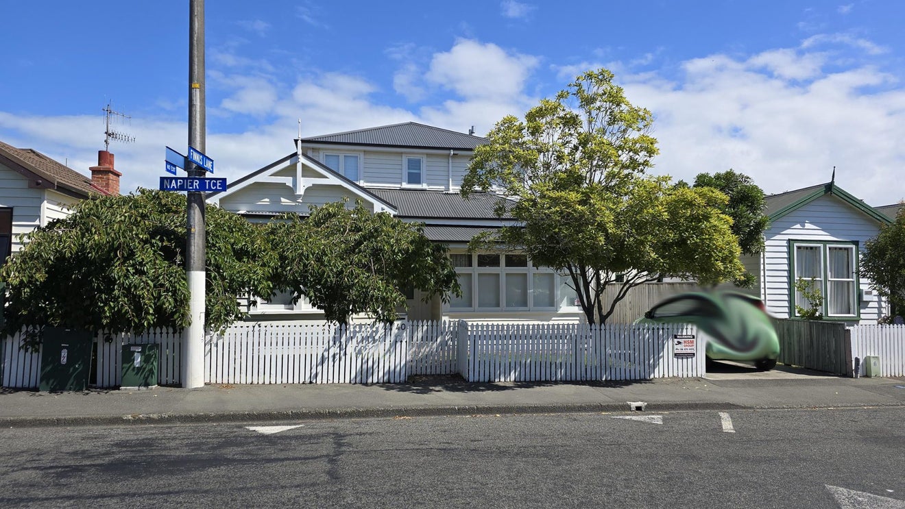 40 Napier Terrace, Hospital Hill, Napier - Carousel 1