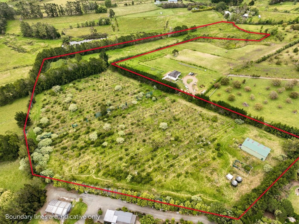 379D Tara Road, Kaiwaka - Carousel 1