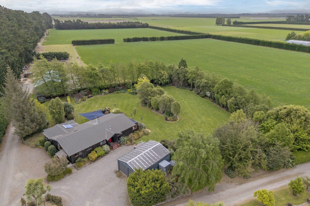 501 Courtenay Road, Charing Cross, Christchurch - Carousel 23
