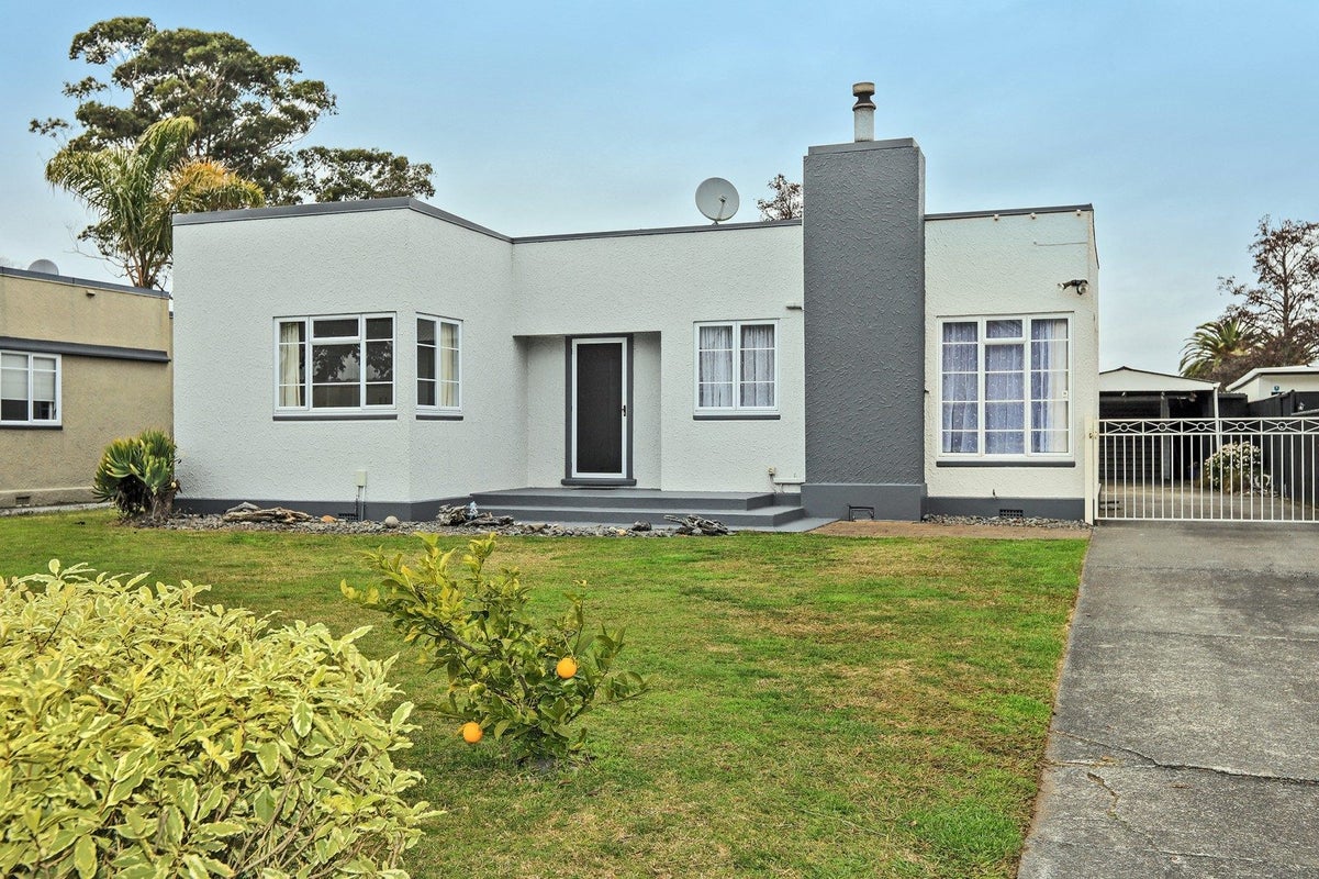26 Logan Avenue, Marewa, Napier - Carousel 1
