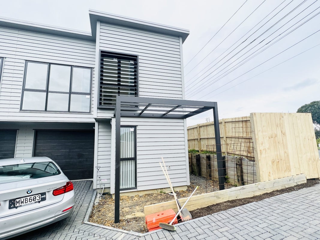 79A Carlisle Road, Torbay, Auckland - Carousel 1