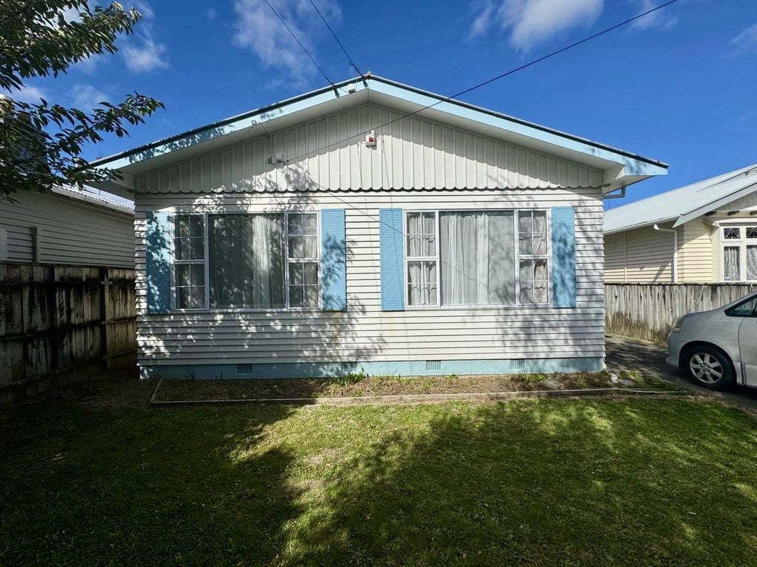 14 Pilmuir Street, Hutt Central, Lower Hutt - Carousel 1