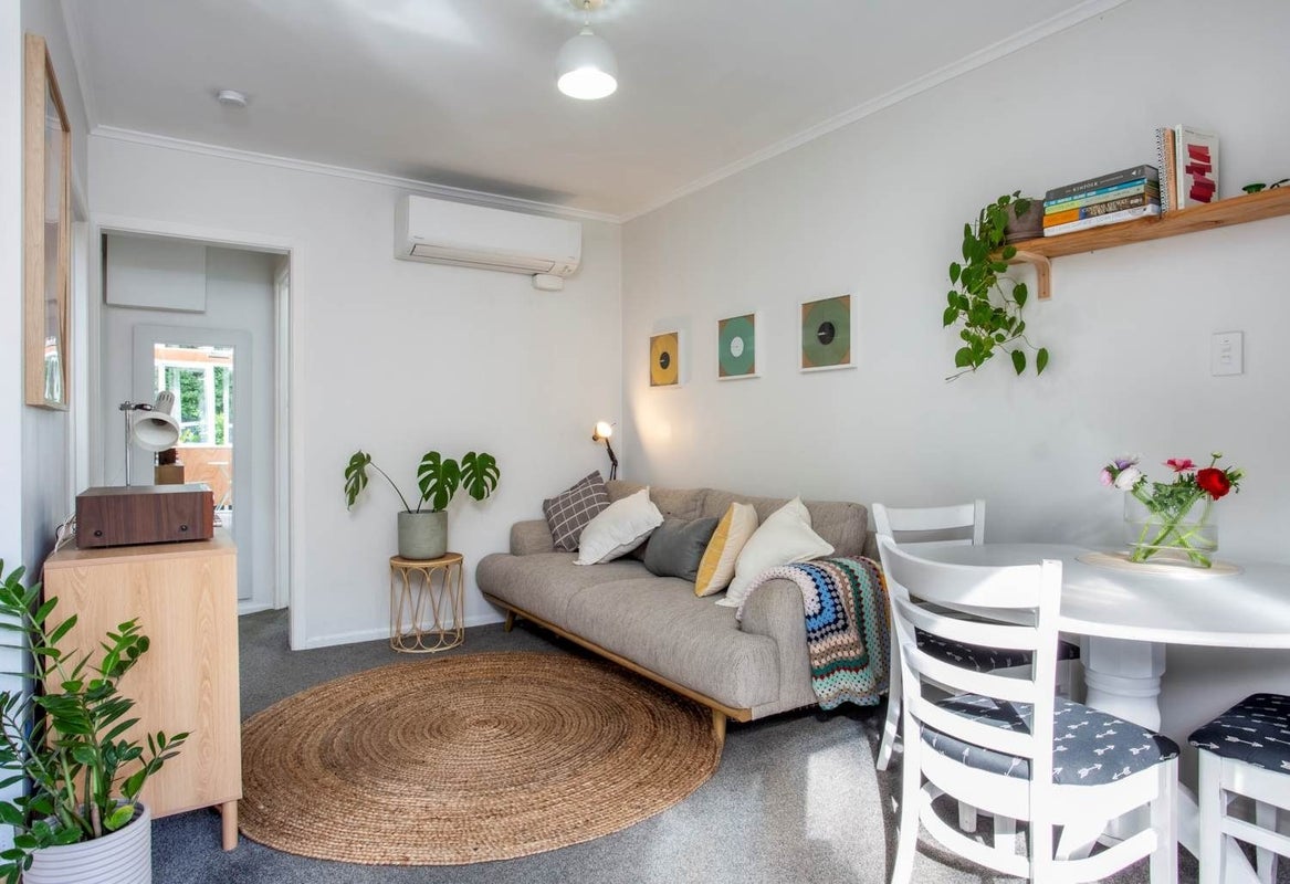 2/14 St Lukes Road, Mount Albert, Auckland - Carousel 2
