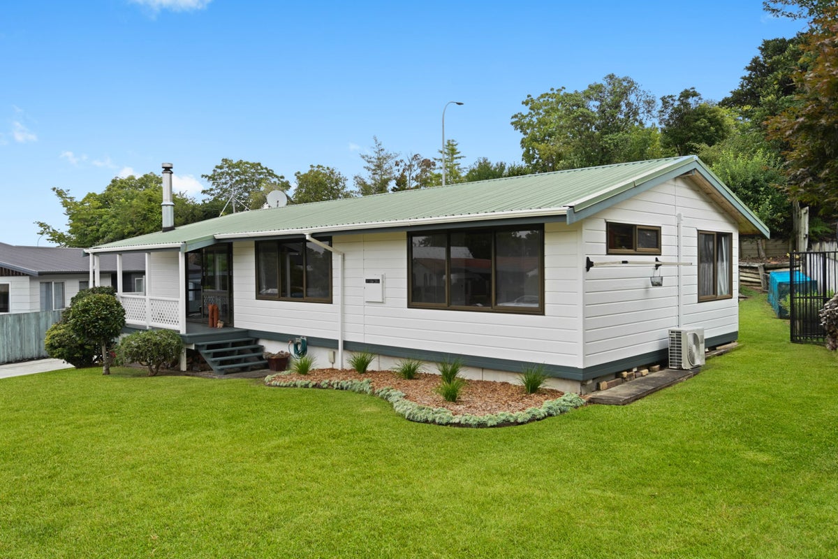 15 Esmae Place, Dinsdale, Hamilton - Carousel 2