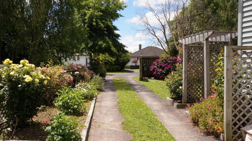 106 Fairfield Road, Fairfield, Hamilton - Carousel 1