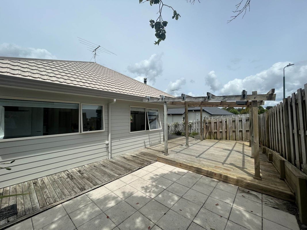 11 Mably Court, Stanmore Bay, Whangaparaoa - Carousel 13