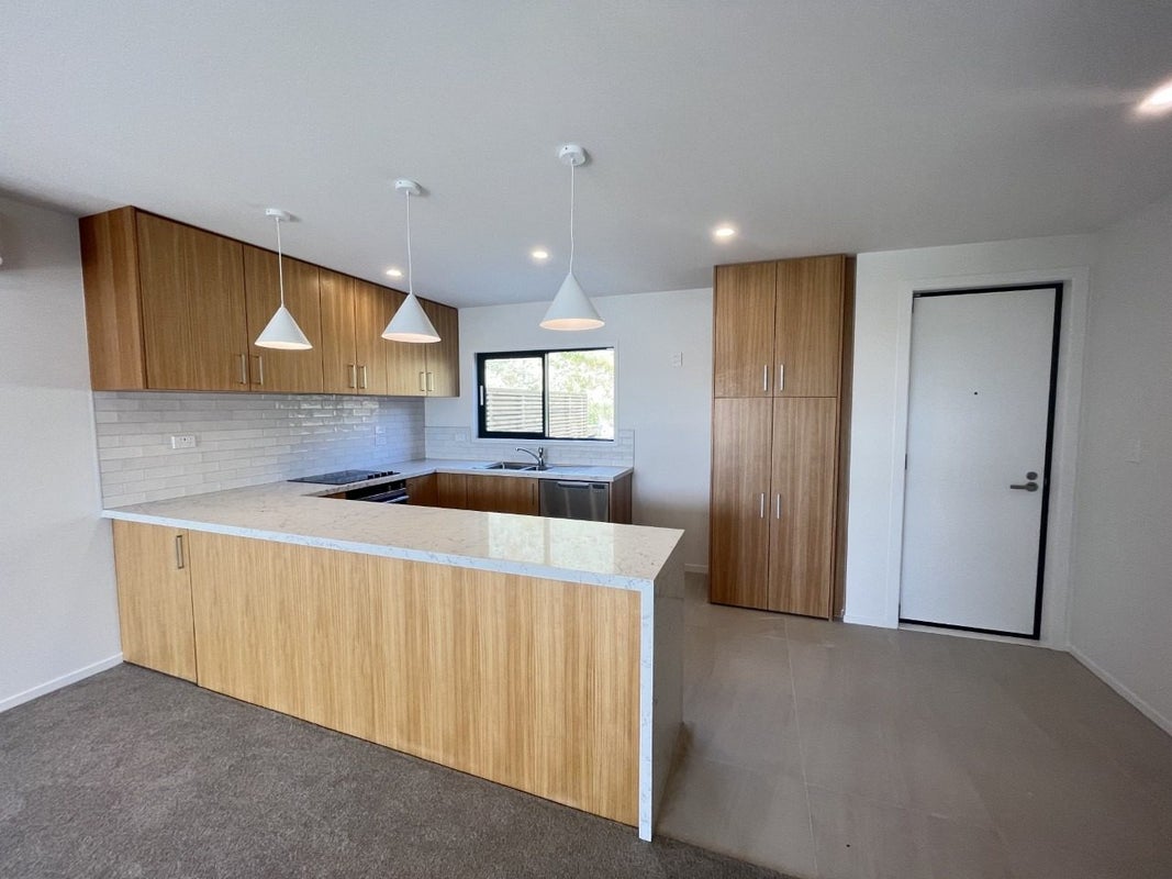 35 Holystone Road, Whitby, Porirua - Carousel 2