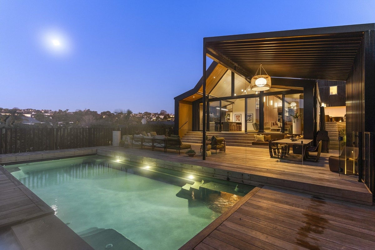 90 Grampian Road, St Heliers, Auckland - Carousel 1