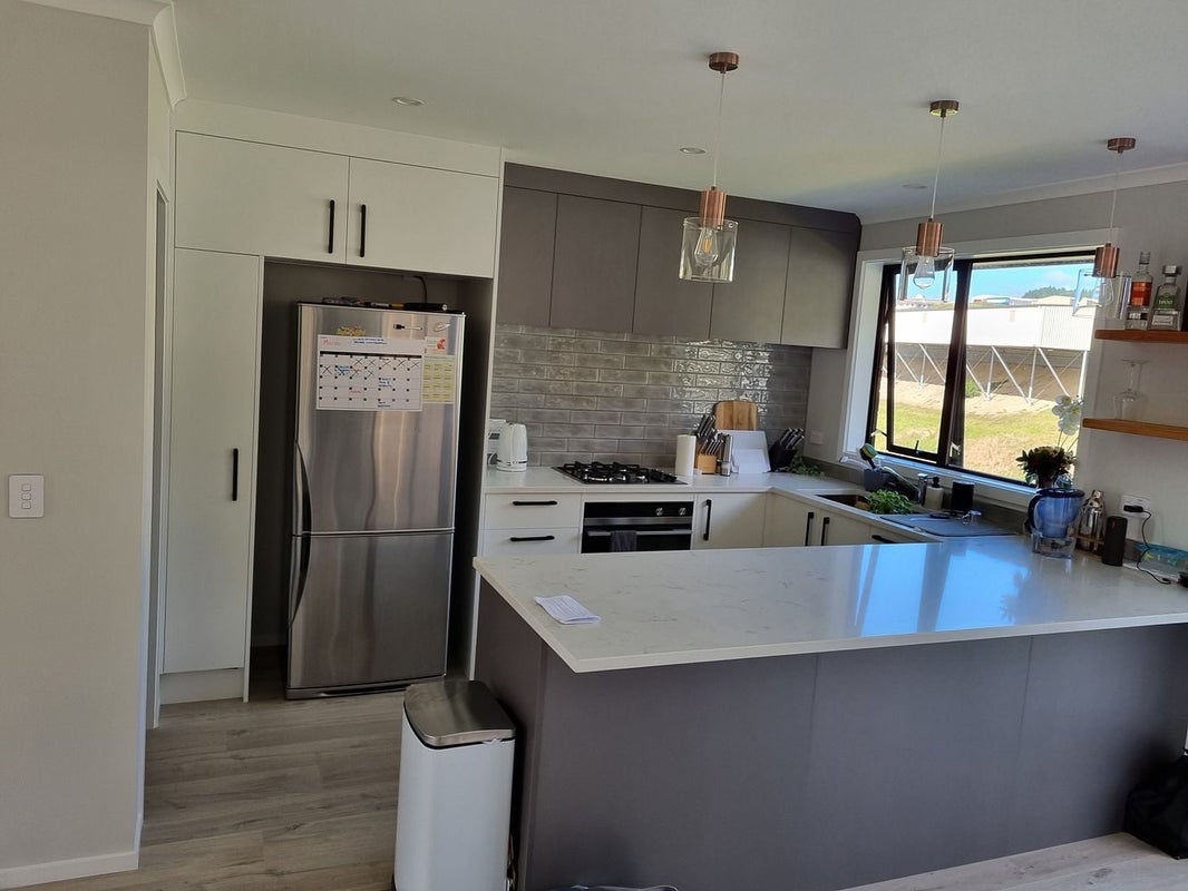 62 Hokioi Drive, Kenepuru, Porirua - Carousel 2