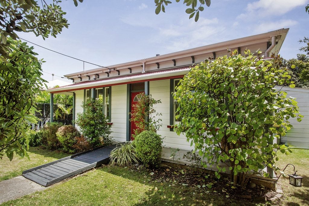 51 Richmond Street, Petone, Lower Hutt - Carousel 1