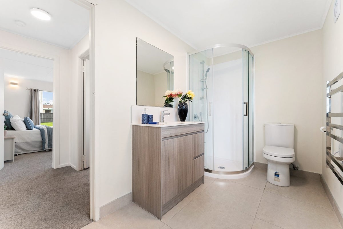 9 Bay Street, Red Beach, Whangaparaoa - Carousel 14