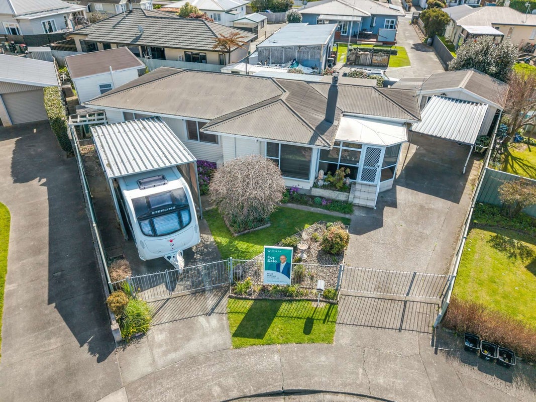 200 Galway Place, Mayfair, Hastings - Carousel 25
