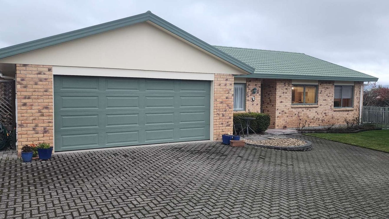 55 Basley Road, Owhata, Rotorua - Carousel 1