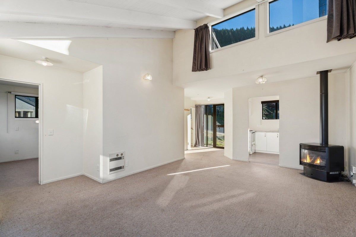 6A Dart Place, Fernhill, Queenstown - Carousel 1