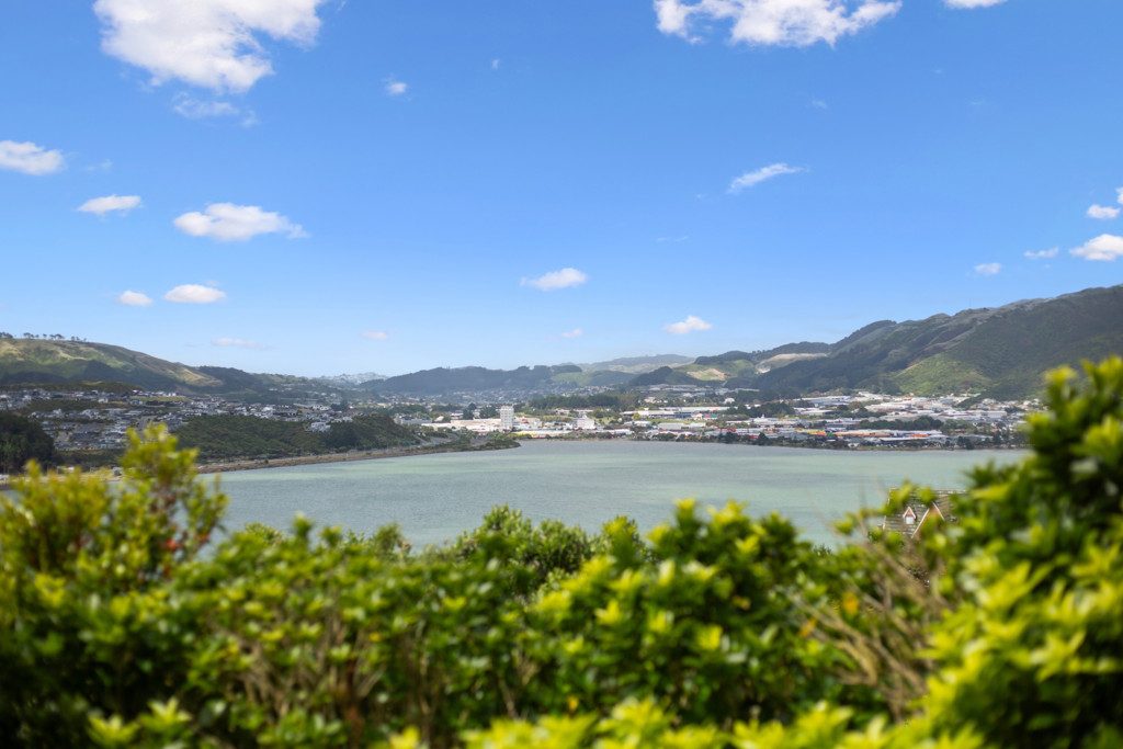 39 Clipper Street, Titahi Bay, Porirua - Carousel 1