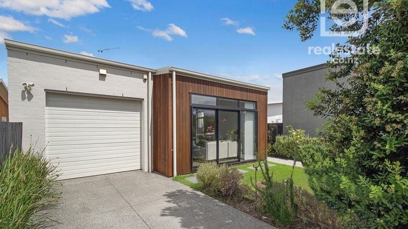 2 Gallantry Crescent, Papakura, Papakura - Carousel 1