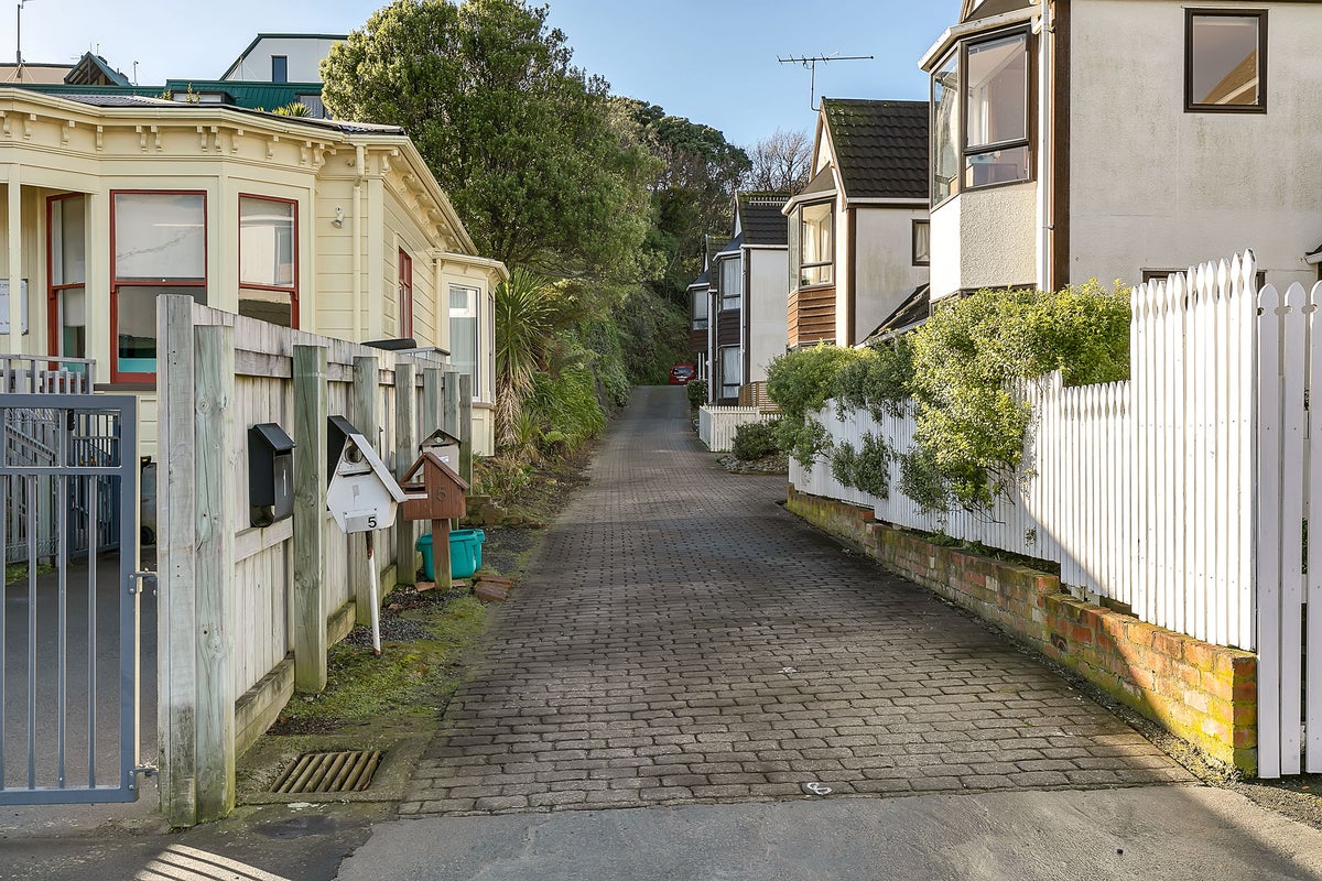 6/115 Owen Street, Newtown, Wellington - Carousel 9