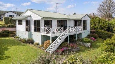 251 Tanners Point Road, Tanners Point, Katikati - Carousel 1