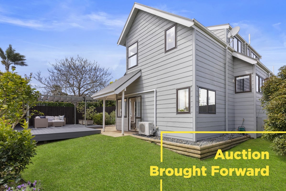 2/15 Stewart Road, Mount Albert, Auckland - Carousel 1