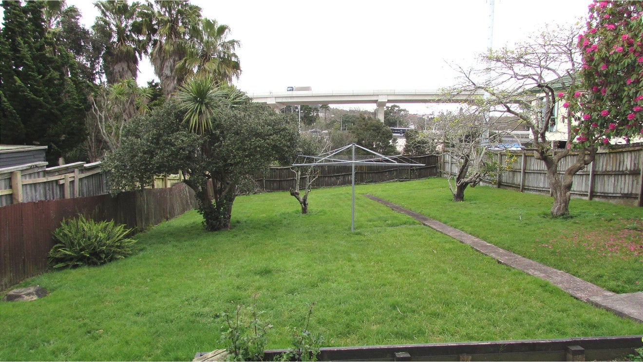 58 Alberta Street, Point Chevalier, Auckland - Carousel 12
