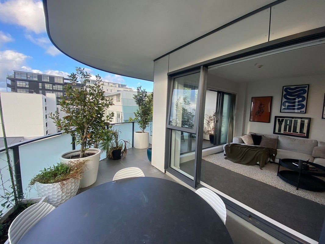 25/8 Basque Road, Eden Terrace, Auckland - Carousel 2