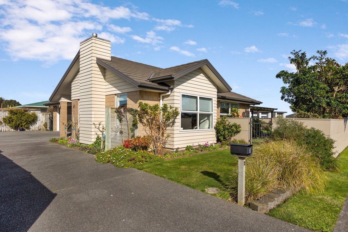 2 Keene Drive, Bell Block, New Plymouth - Carousel 1