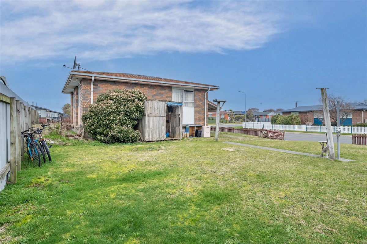 72 Kilmarnock Avenue, Strathern, Invercargill - Carousel 11