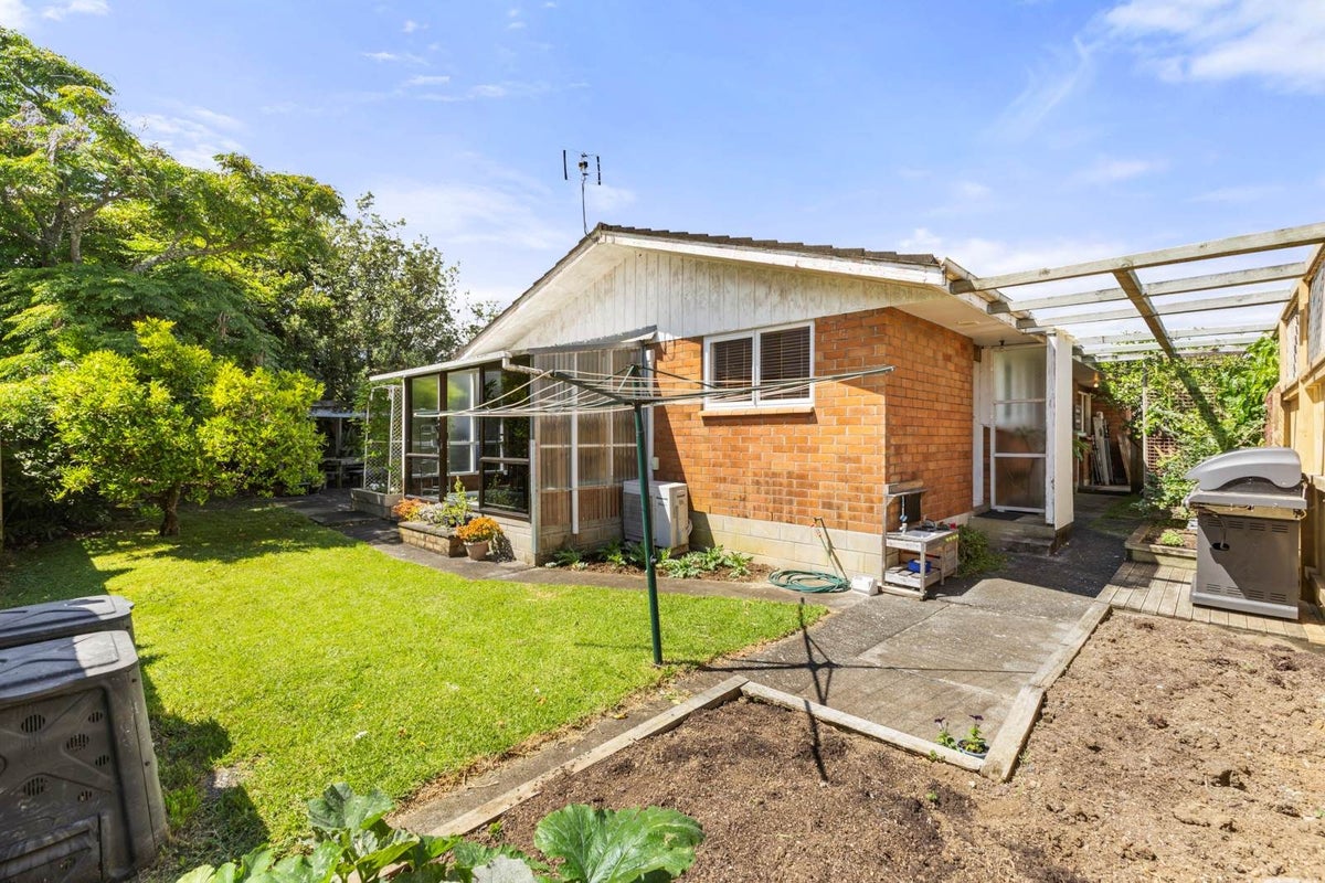 3/38 Glen Avenue, Papatoetoe, Auckland - Carousel 2