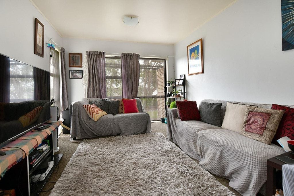 3B Miro Road, Greenlane, Auckland - Carousel 1