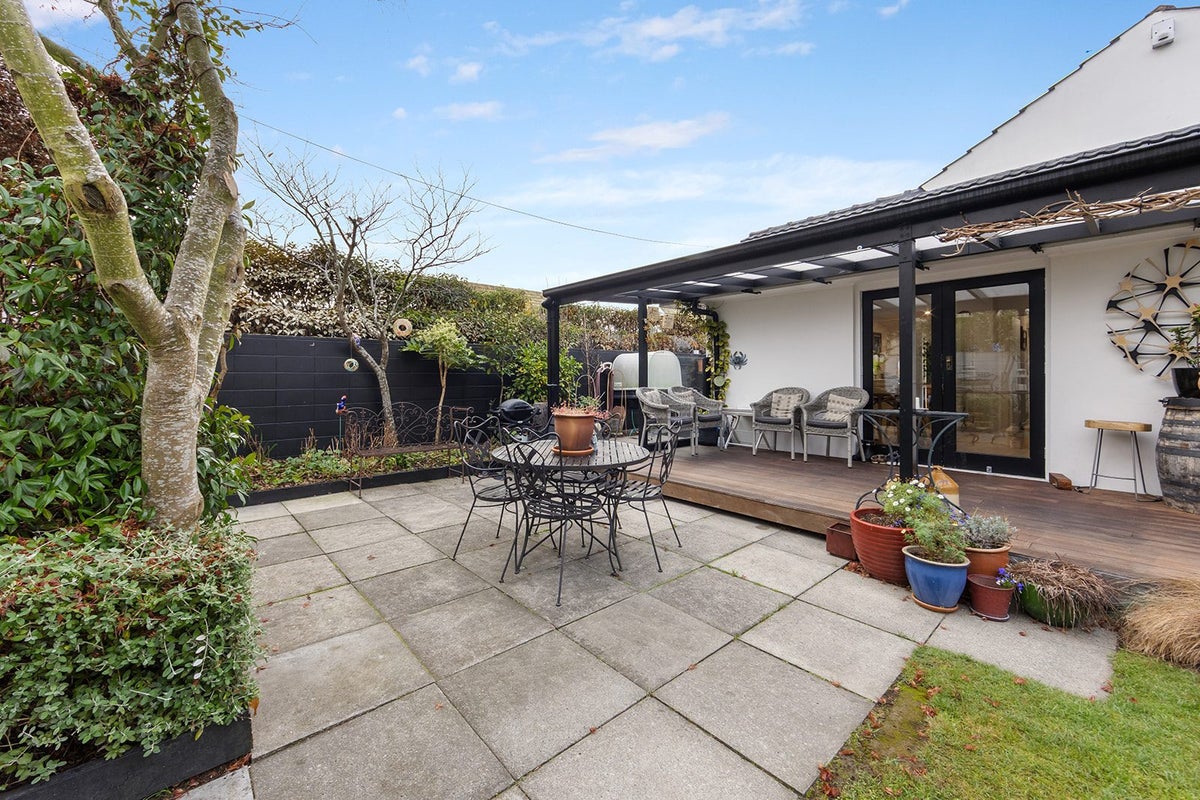 1/148 Leinster Road, Merivale, Christchurch - Carousel 20