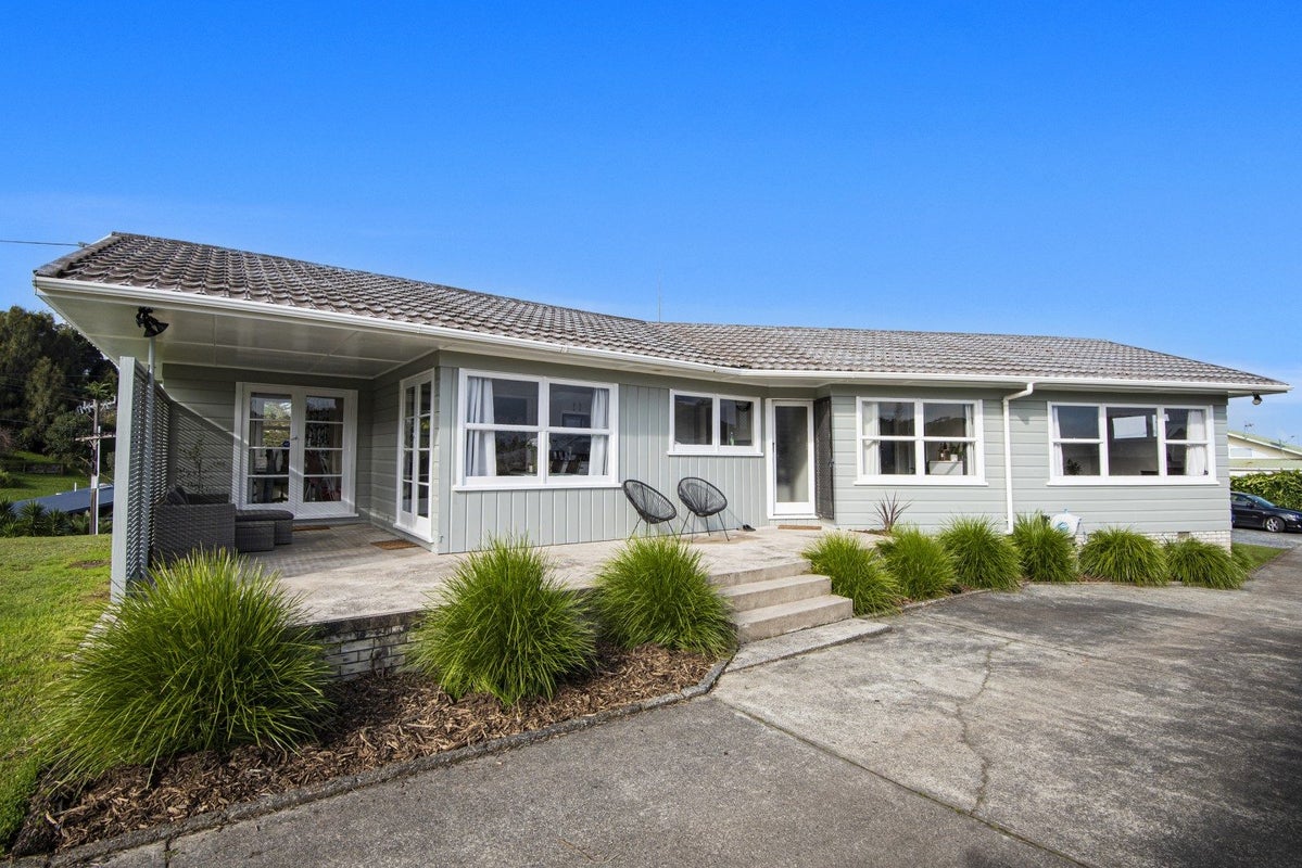 51 Memorial Drive, Parahaki, Whangarei - Carousel 1