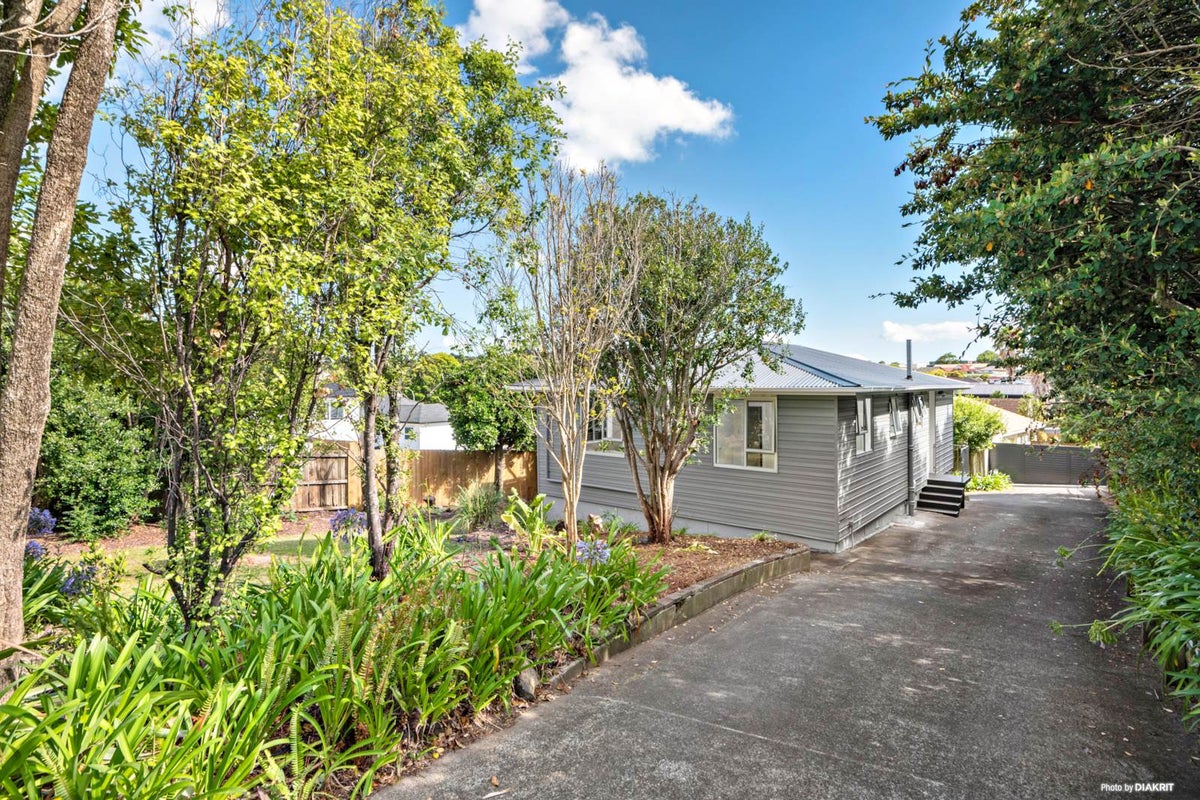 1/67 Drake Street, Howick, Manukau - Carousel 1