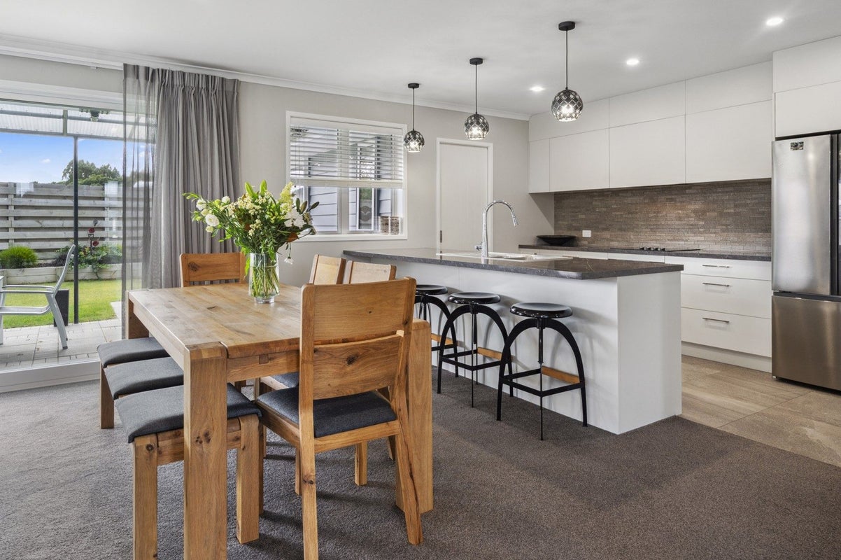 5 Larches Lane, Kinloch, Taupo - Carousel 2