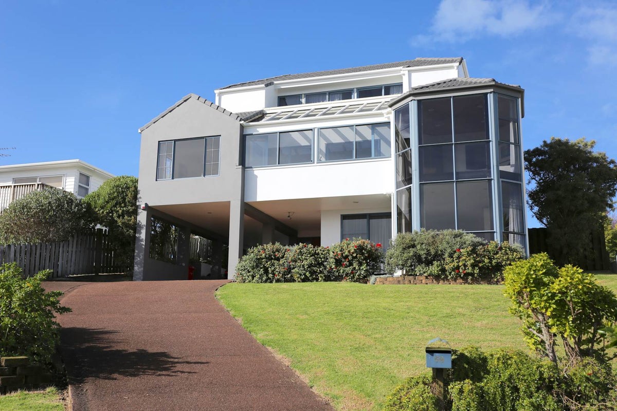 59 Pacific Parade, Army Bay, Whangaparaoa - Carousel 2