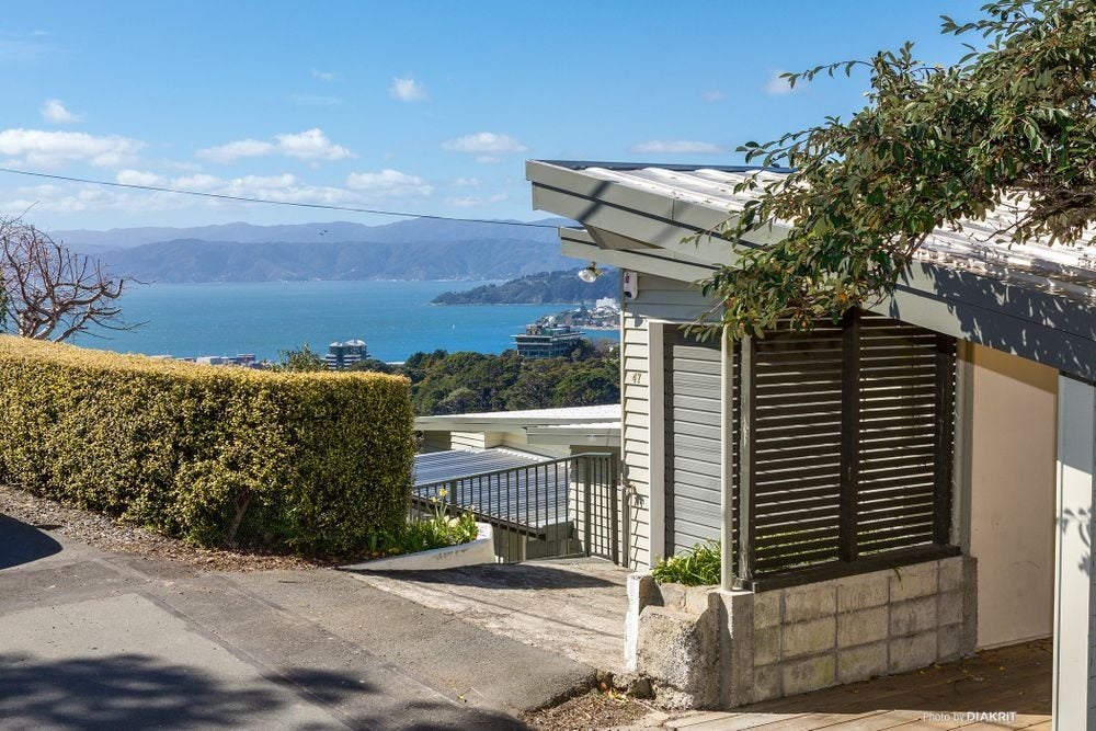 47 Harbour View Road, Northland, Wellington - Carousel 1