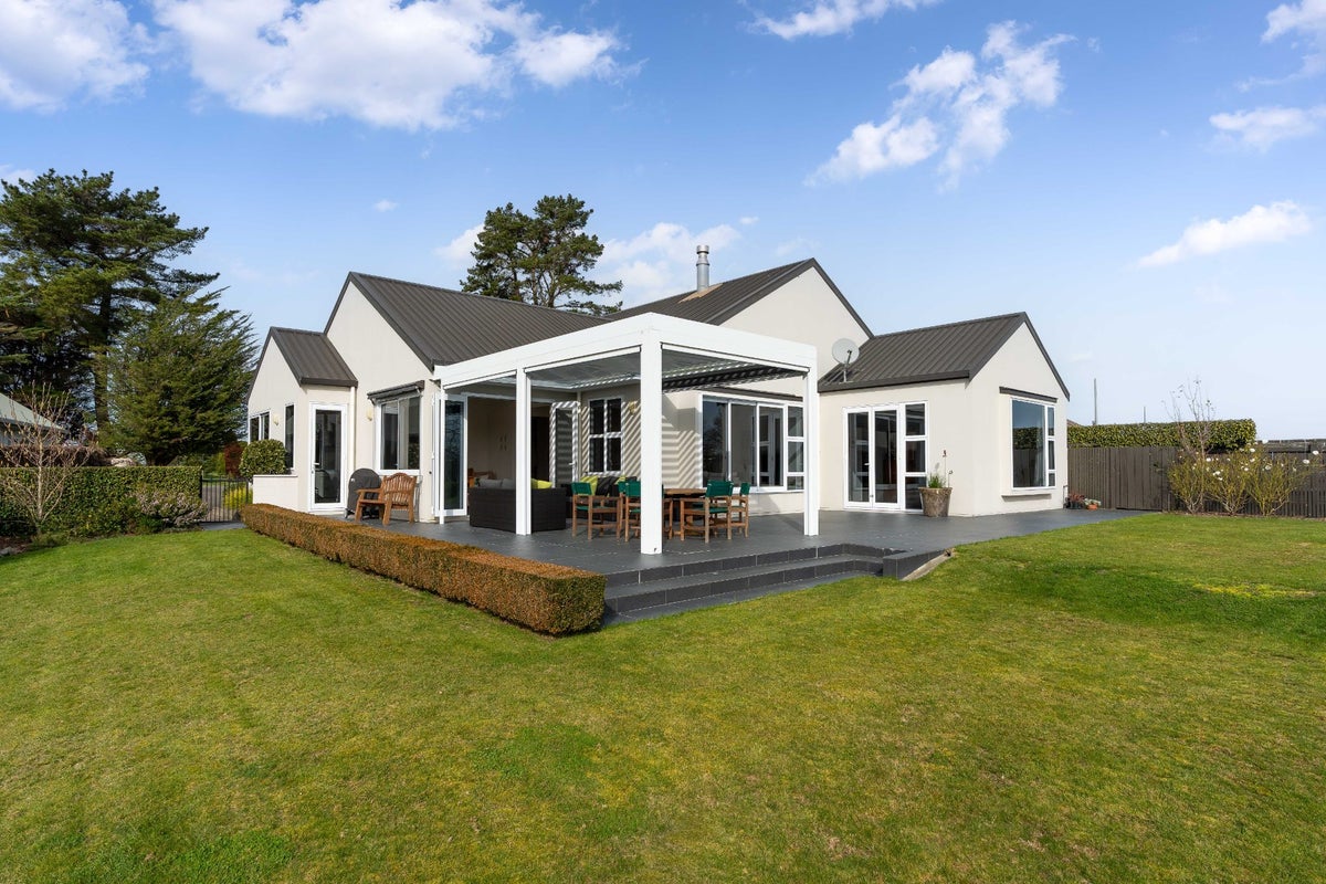 103 Manuka Street, Lansdowne, Masterton - Carousel 1